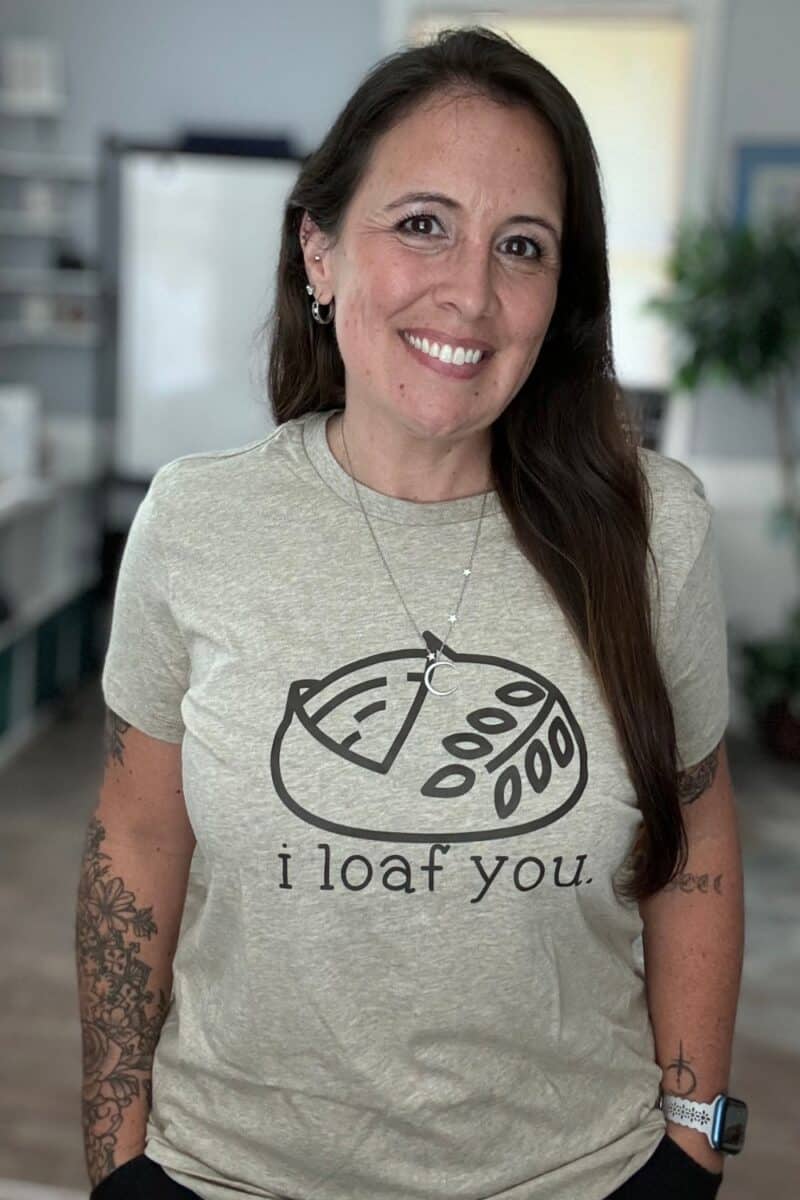 I Loaf You Shirt – Funny Sourdough Bread Lover Tee - Image 2